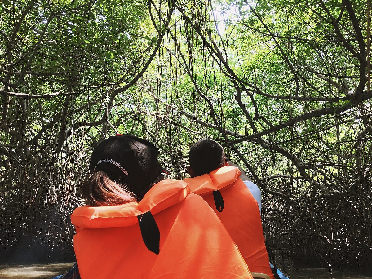 Boat ride in Madu Ganga